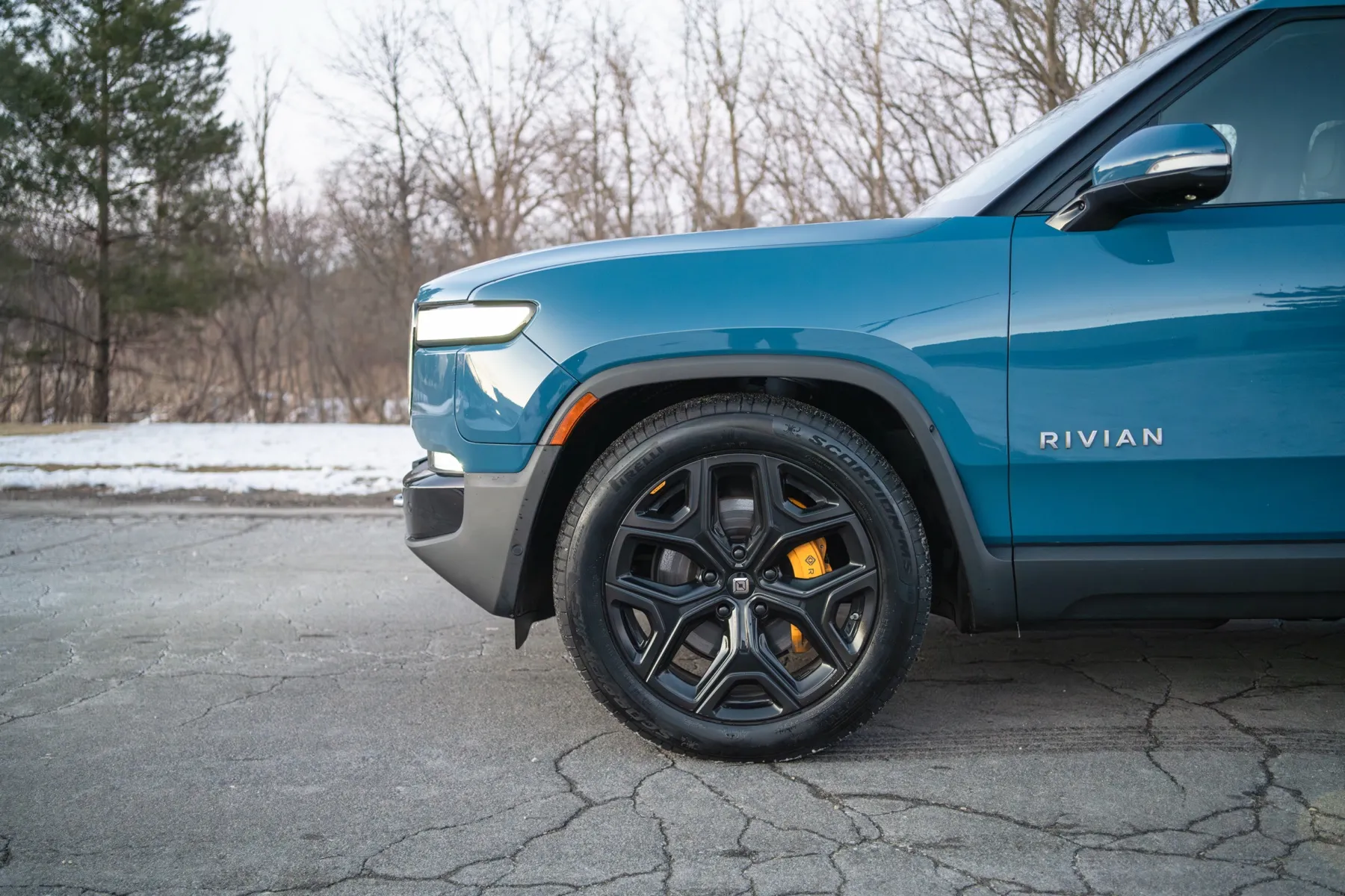 Big Wave Auto showroom